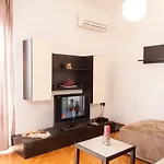 Adria Blue דירה *
