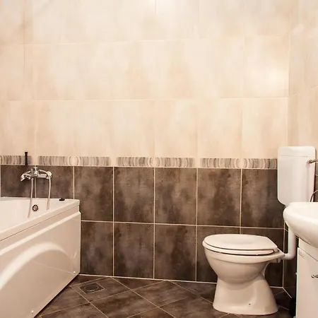 Adria Blue شقة كاستاف