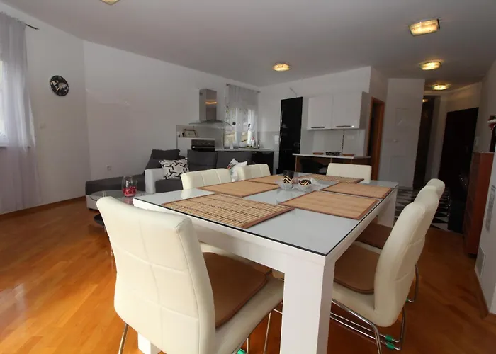 Adria Blue Appartement *